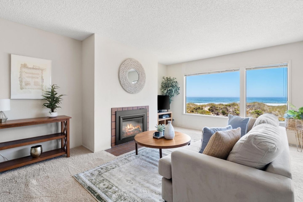 For Sale $1,100,000 • Co-Listing Agent