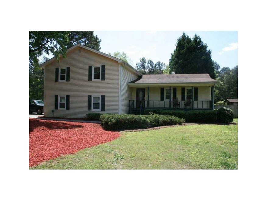 Exterior Front. 3 Bedroom, 2.5 bathrooms, split le