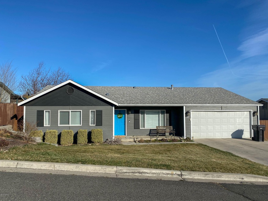 513 N 77th Avenue