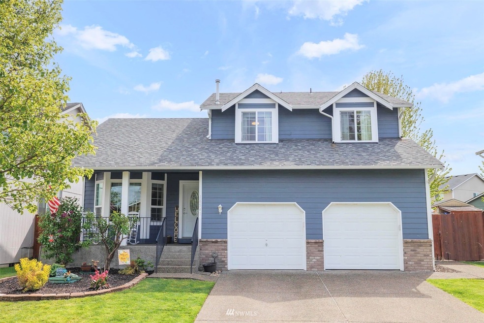 16541 Rainier View Dr SE, Yelm, WA 98597 - photo 1