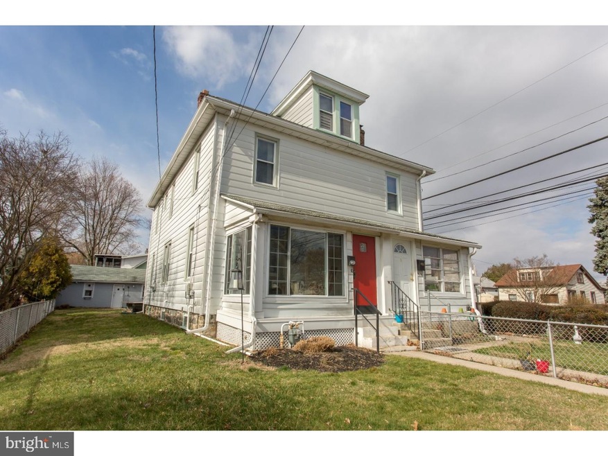 1672 Ward St, Marcus Hook, PA 19061 - photo 1