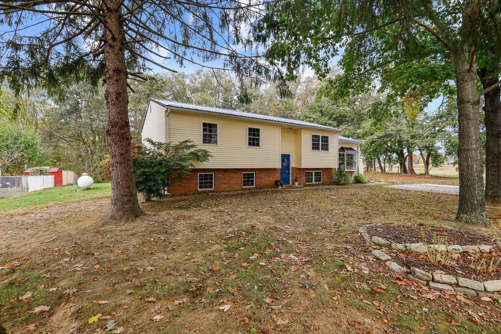 11885 Joppa Rd, Logan, OH 43138 - photo 1