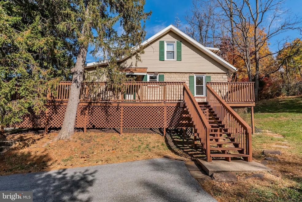 1051 Fishing Creek Valley Rd, Harrisburg, PA 17112 - photo 1