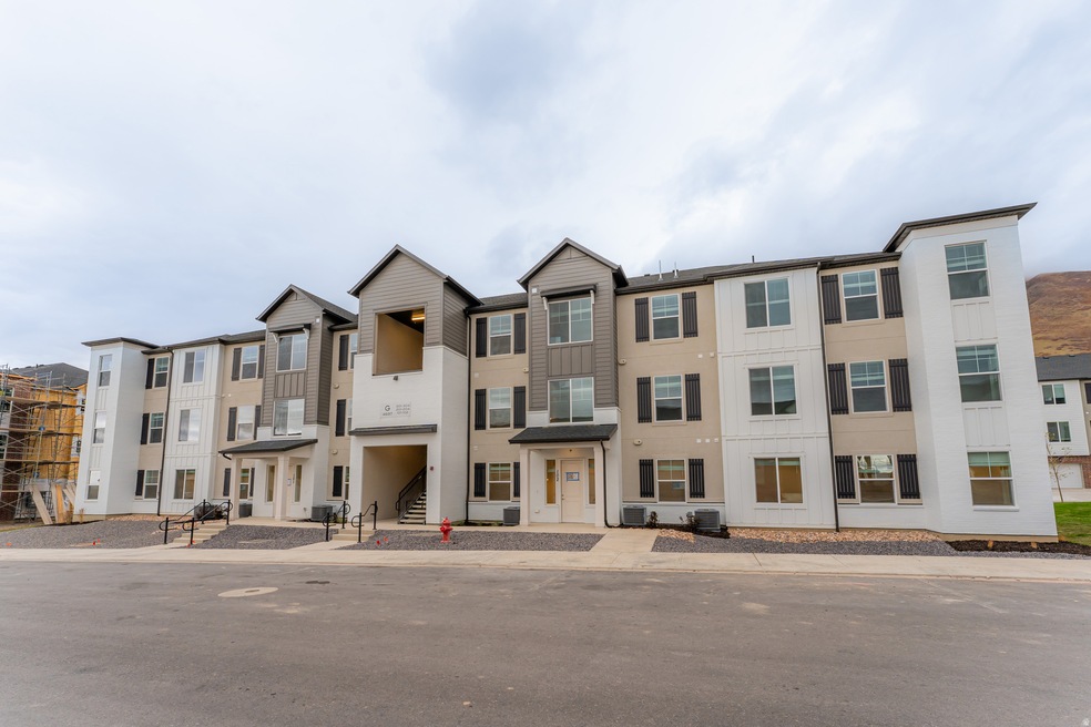 4687 Alder Dr unit G303, Spanish Fork, UT 84660 - photo 1