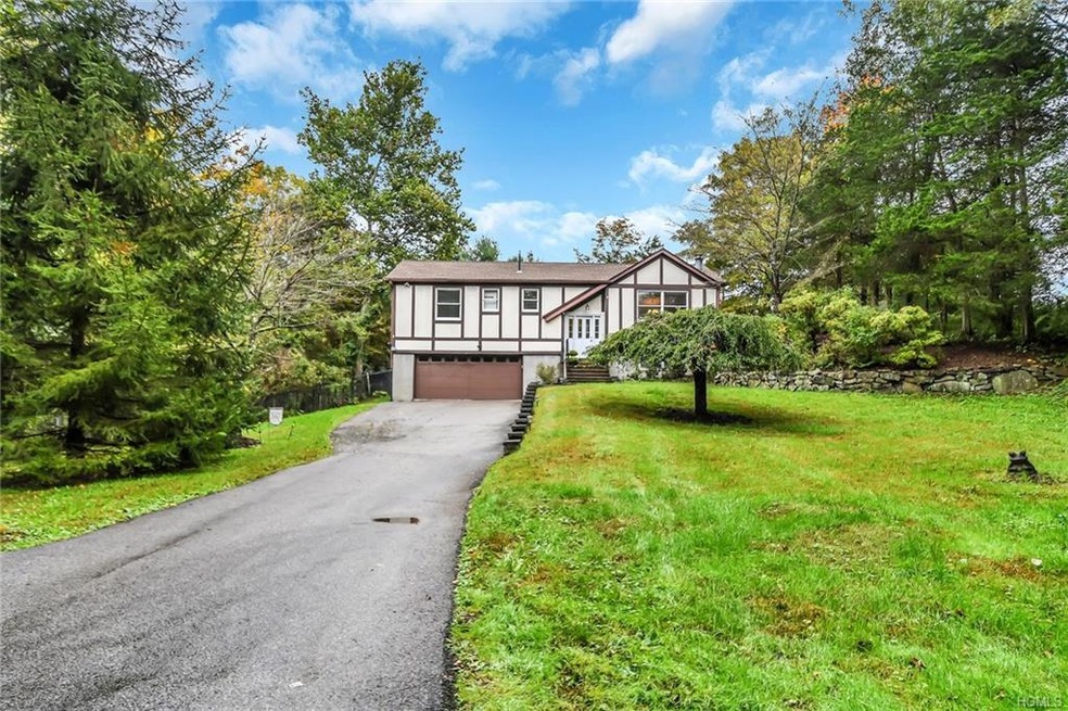 2290 Maple Ave, Cortlandt Manor, NY 10567 - photo 1