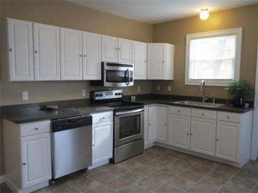 50 Princeton St, Springfield, MA 01109 - photo 1