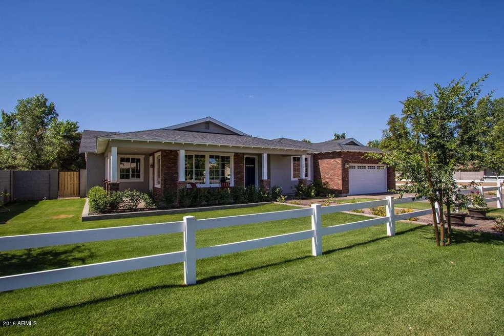 FRONT WHITE FENCE