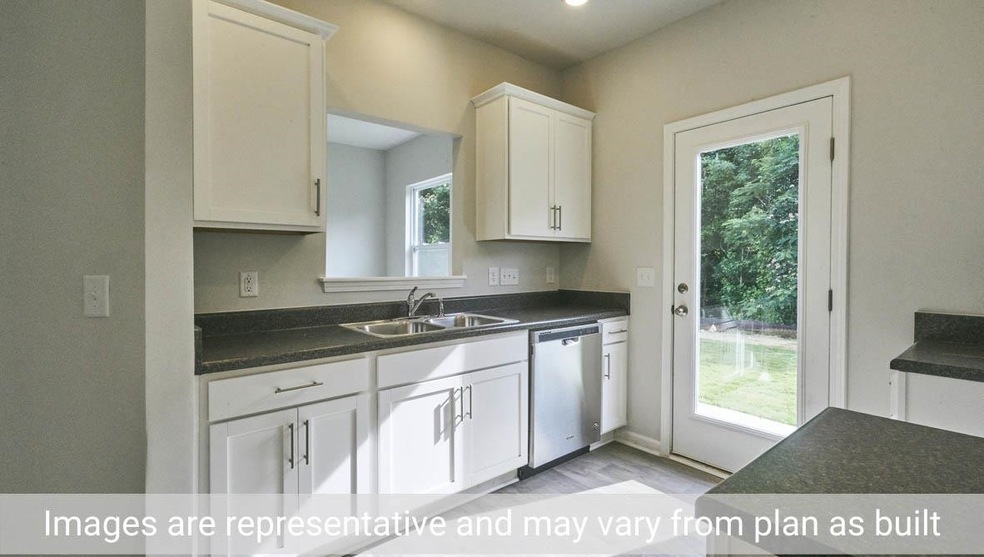 112 Starlight St, Sanford, NC 27330 - photo 1