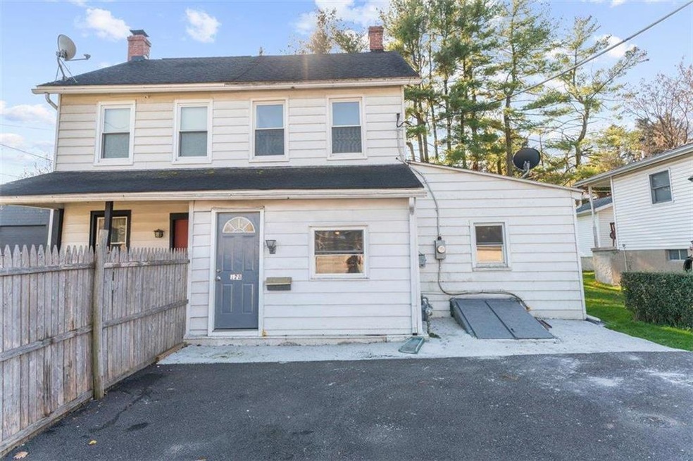128 Washington St, Freemansburg, PA 18017 - photo 1