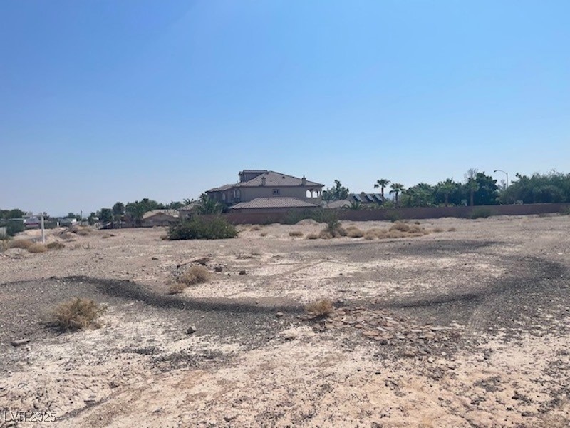 Under Contract $674,000