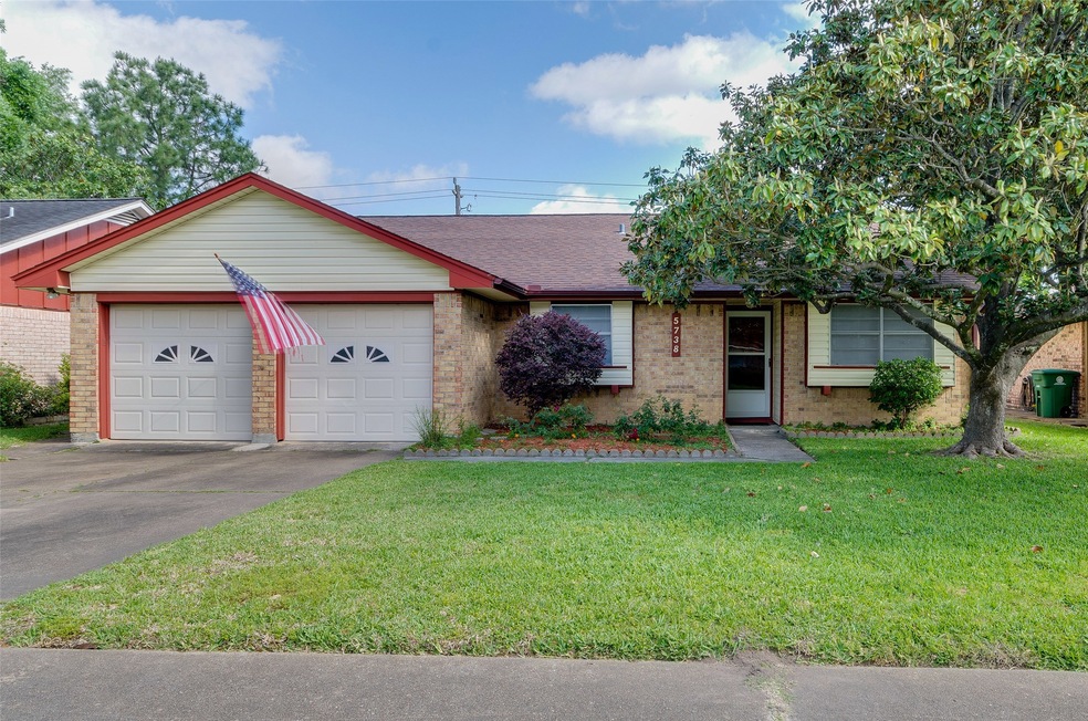 5738 Hoover St, Houston, TX 77092 - photo 1