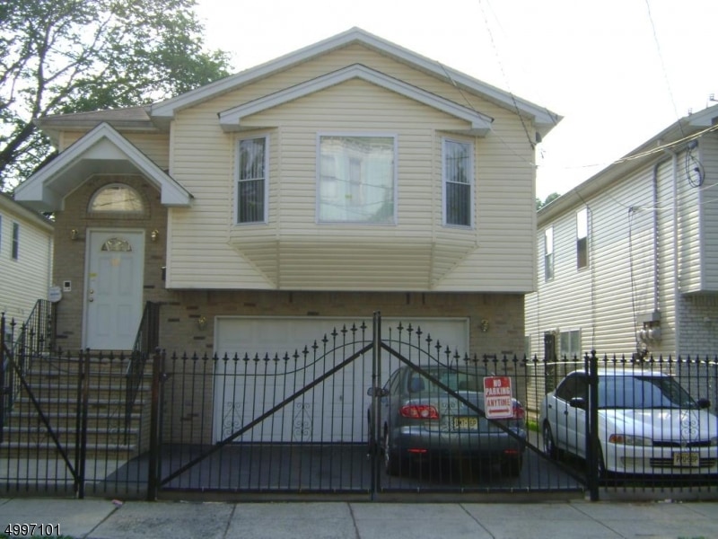 813-815 S 17th St, Newark, NJ 07108 - photo 1