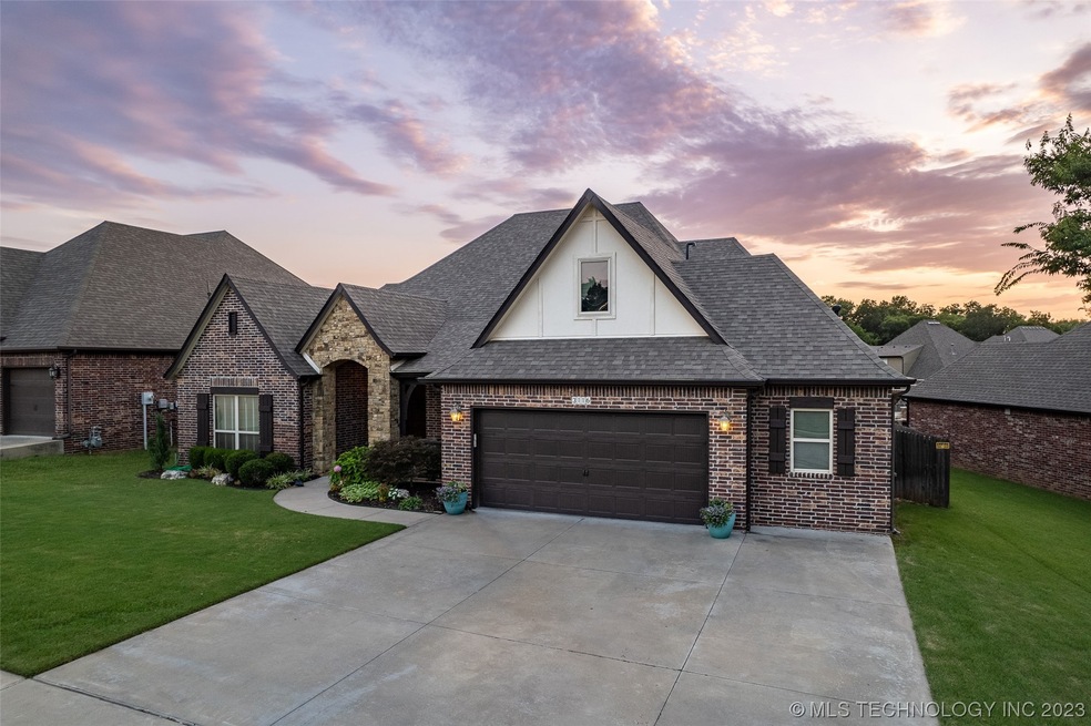 3116 S Gardenia Ct, Broken Arrow, OK 74012 - photo 1