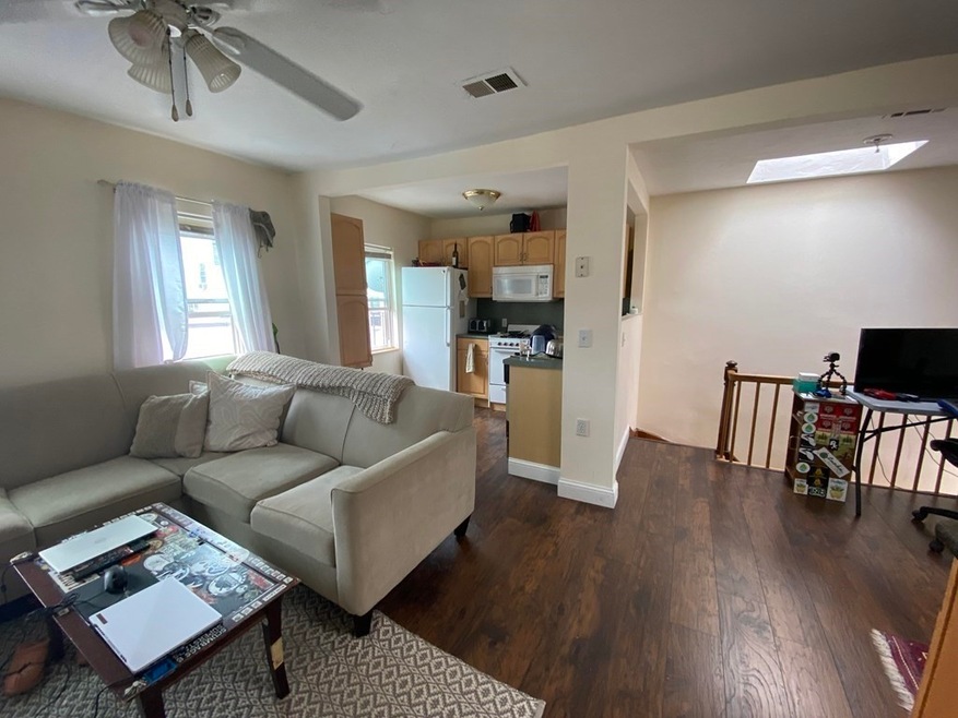 3 K Street Place unit 3, Boston, MA 02127 - photo 1