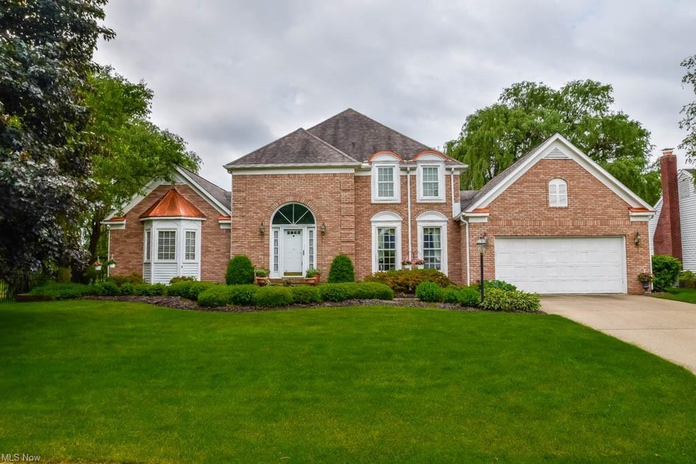 Beautifully kept, quality 3 bedroom, 2.5 bath home