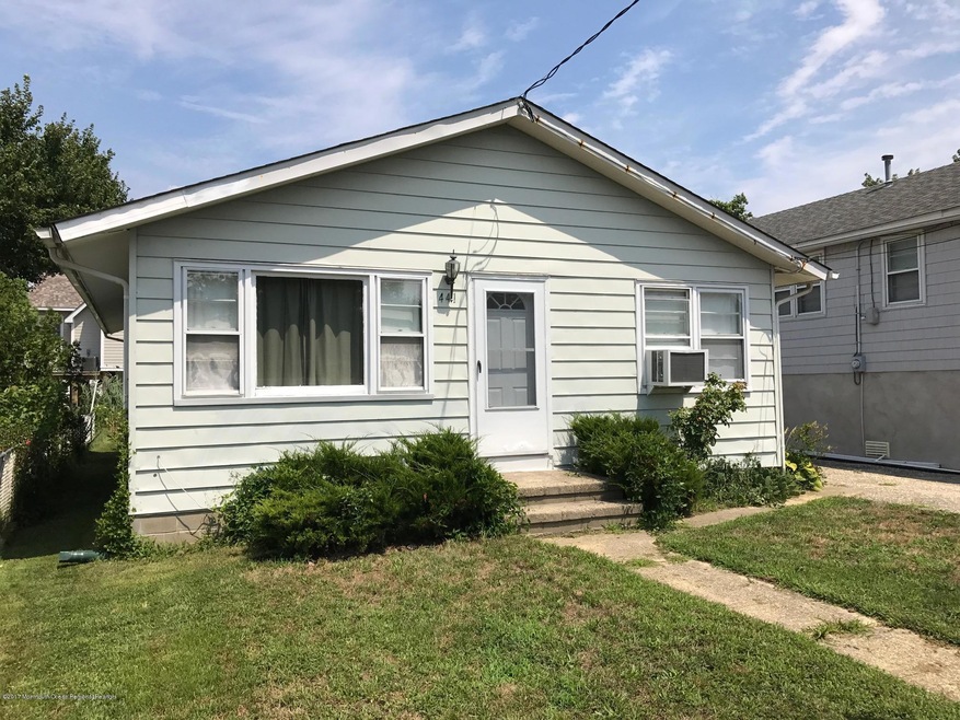 441 E Bayview