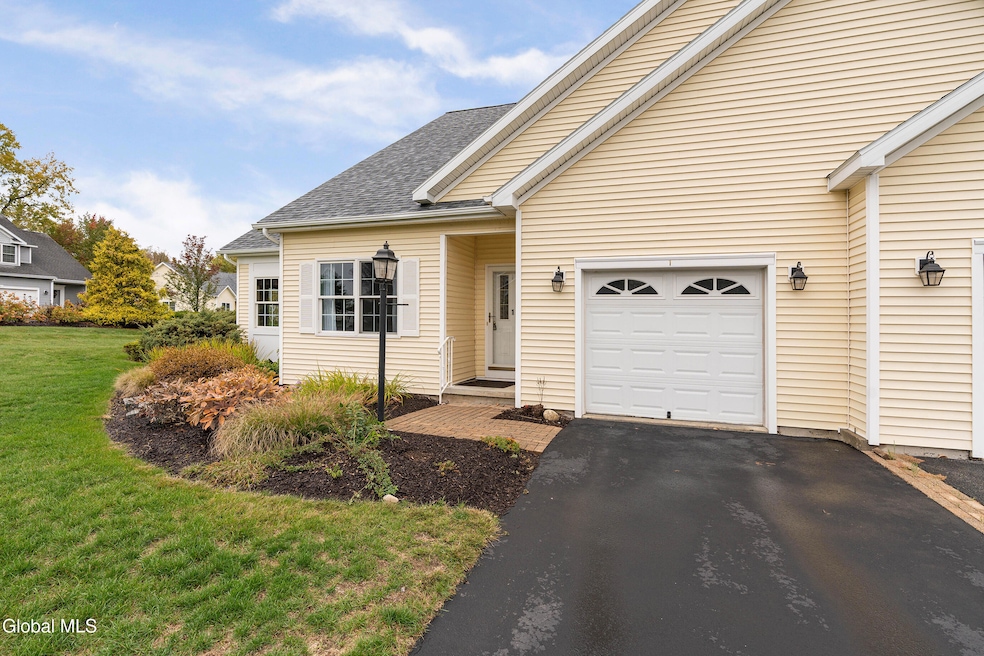 1 Robins Nest, Schenectady, NY 12309 - photo 1