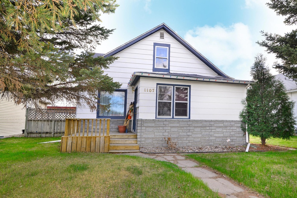 Exterior1107