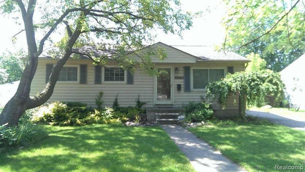 14432 Leonard Ave.jpg