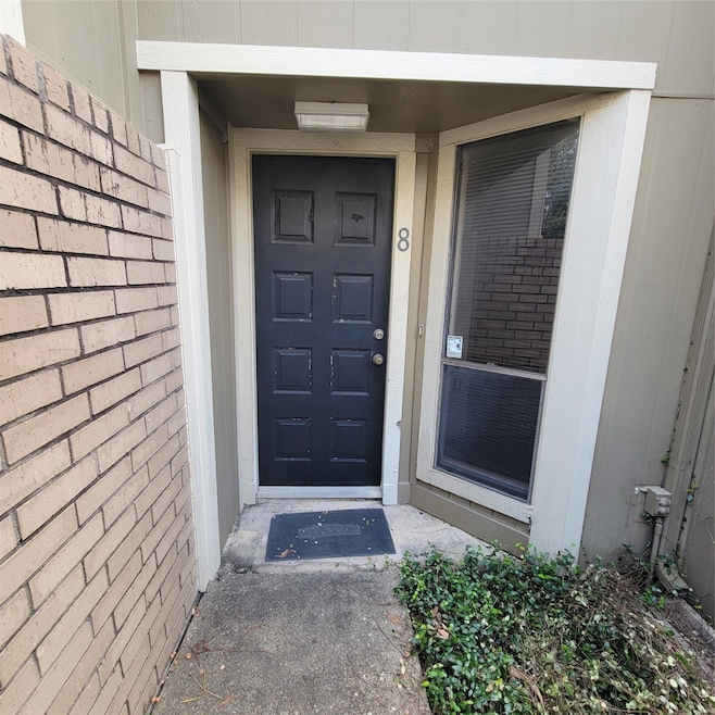 Under Contract $159,900