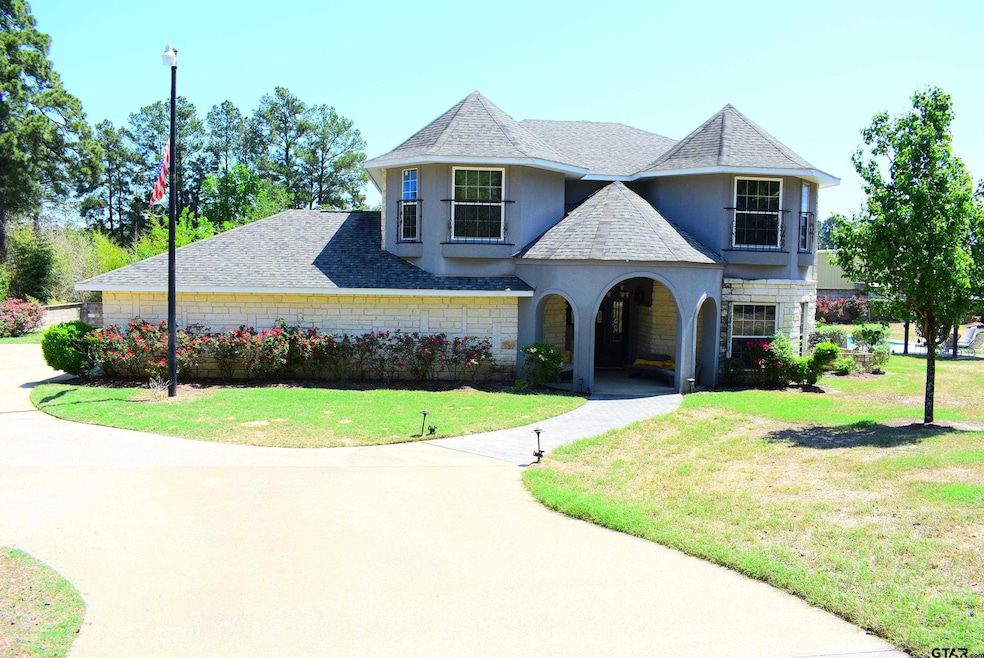 For Sale $492,000
