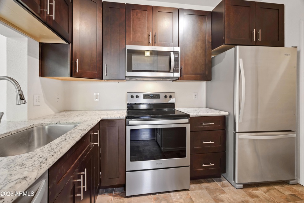 5401 E Van Buren St unit 2095, Phoenix, AZ 85008 - photo 1