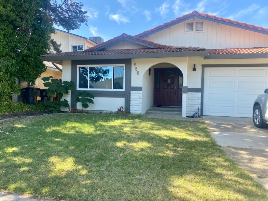 1956 Sugar Pine Dr, Oakdale, CA 95361 - photo 1