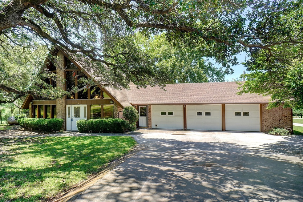 Pending $575,000 • Co-Listing Agent