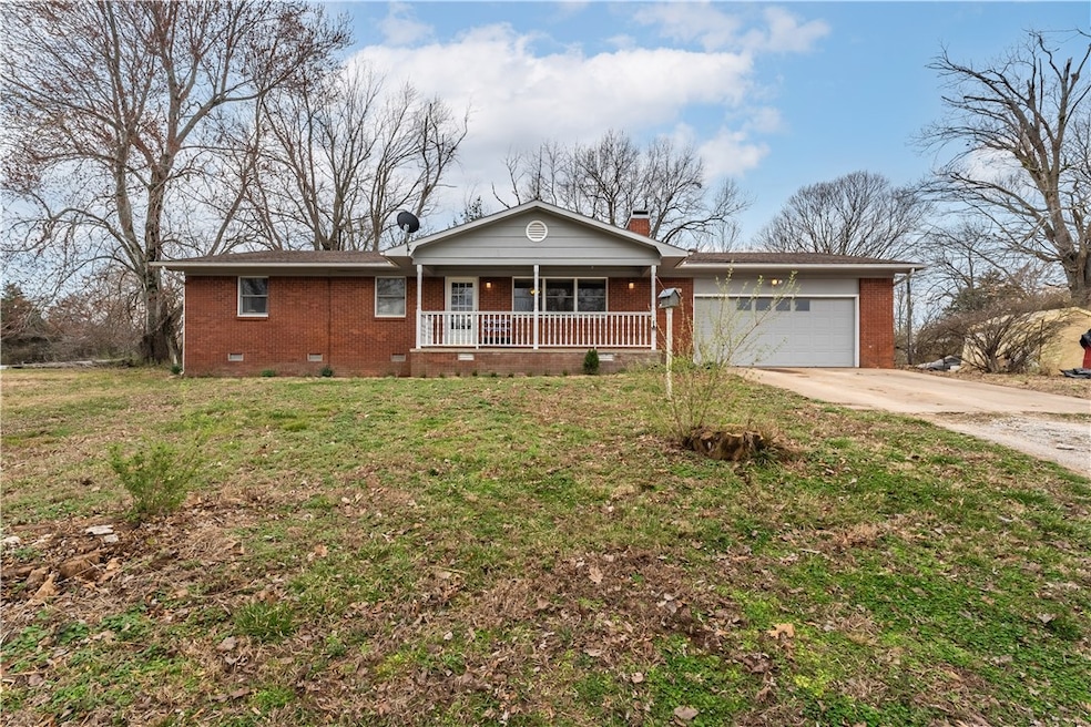 139 McGee St, West Fork, AR 72774 - photo 1