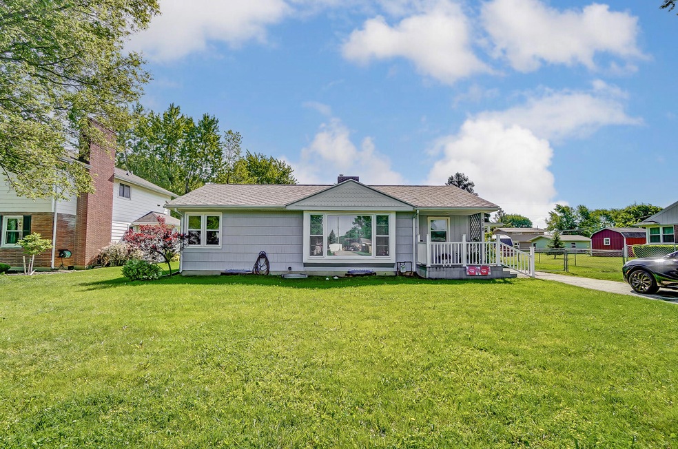 518 S Rauthland Ave, Wapakoneta, OH 45895 - photo 1