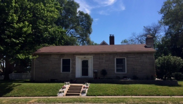501 E Woodside