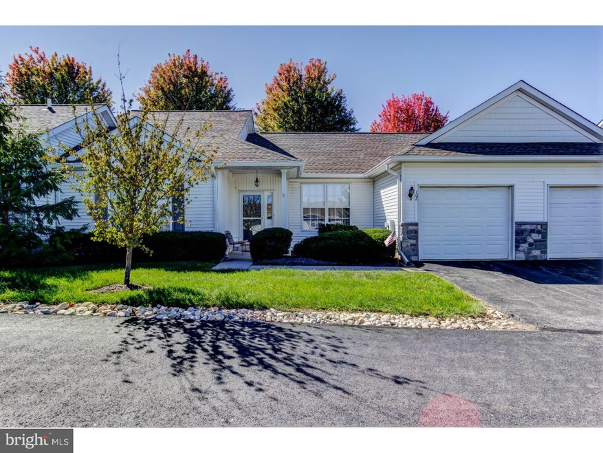 102 E Hunt Master Hollow unit 3, Glen Mills, PA 19342 - photo 1