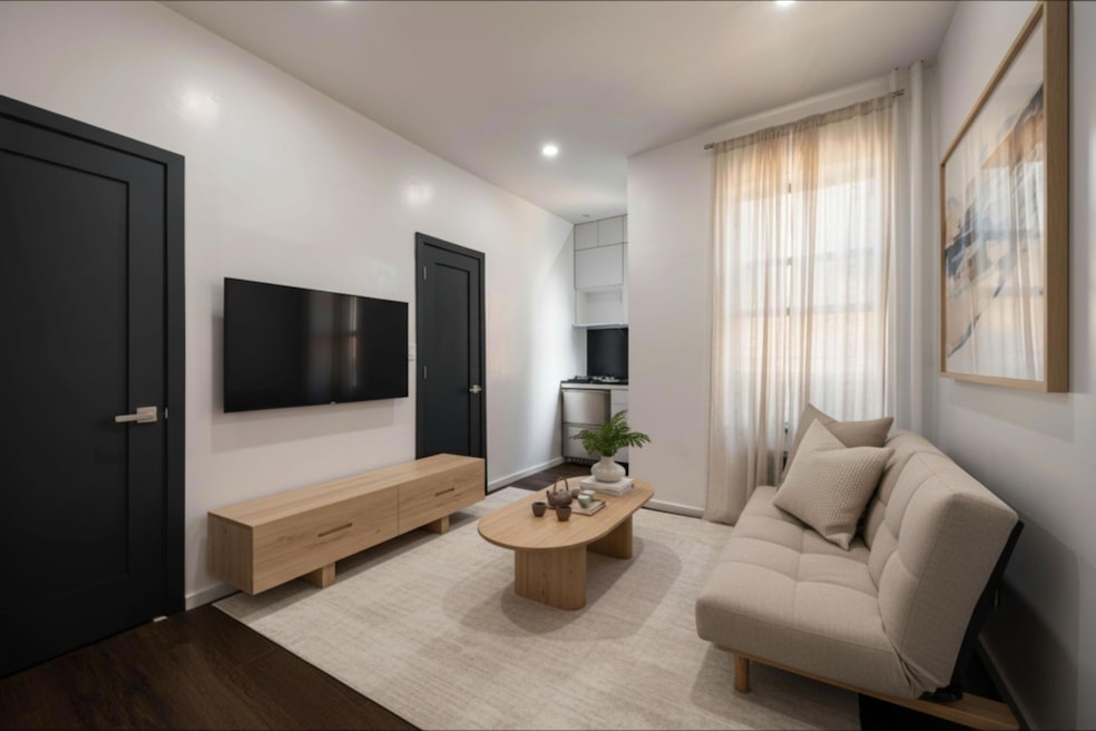 96 Perry St unit B-17B, New York, NY 10014 - photo 1