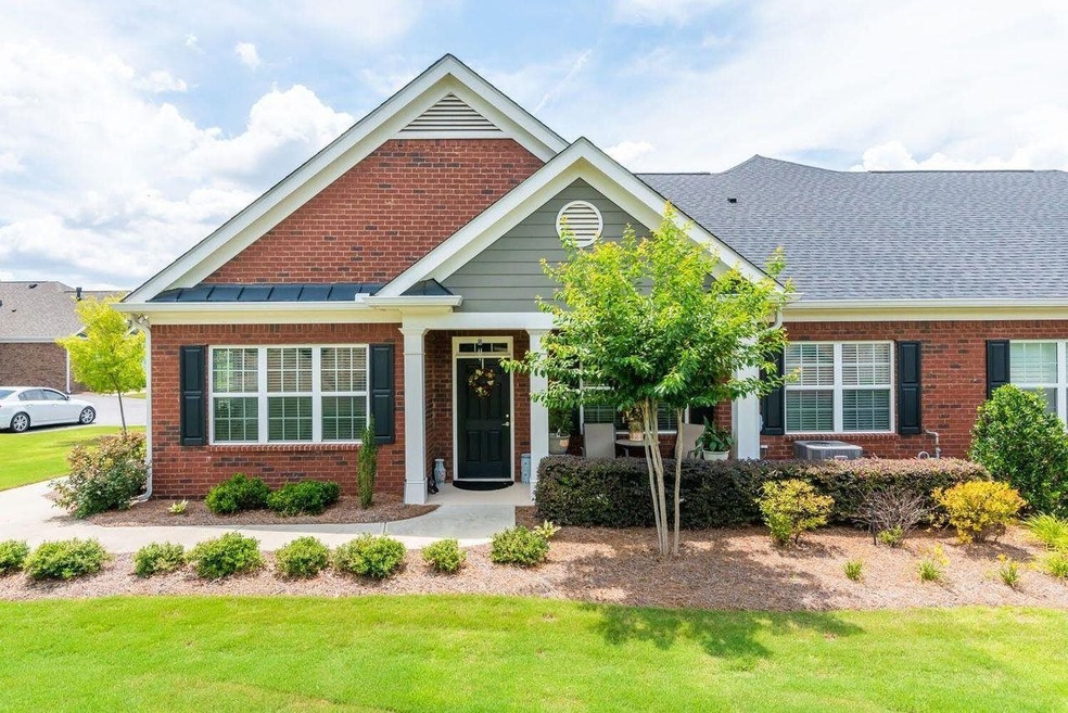 3431 Lindenridge Dr, Buford, GA 30519 - photo 1