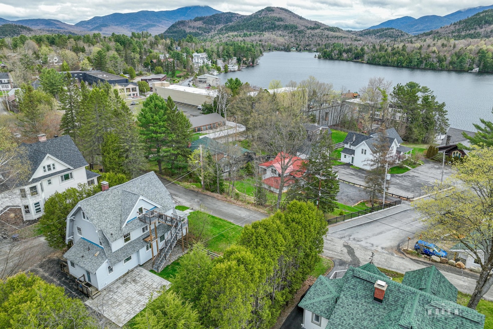 26 Maple St LP-19
