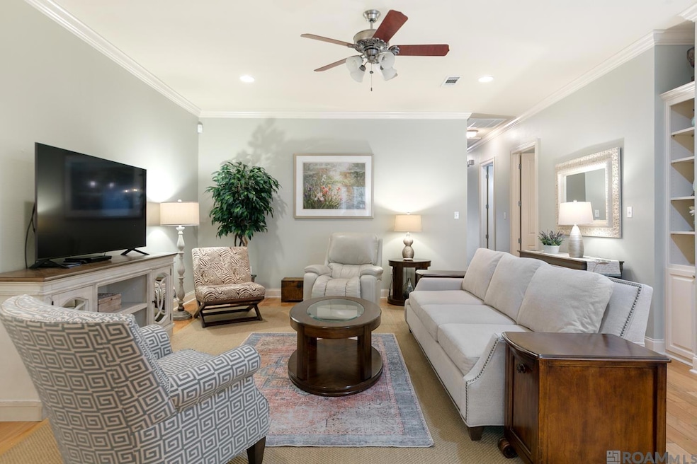 5370 Courtyard Dr, Gonzales, LA 70737 - photo 1