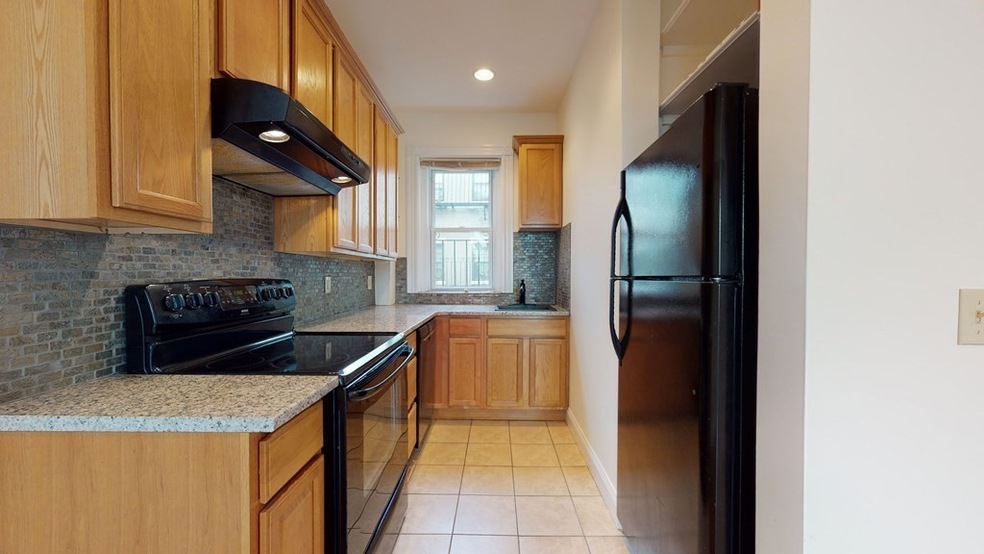 313 Allston St unit 10, Brighton, MA 02135 - photo 1