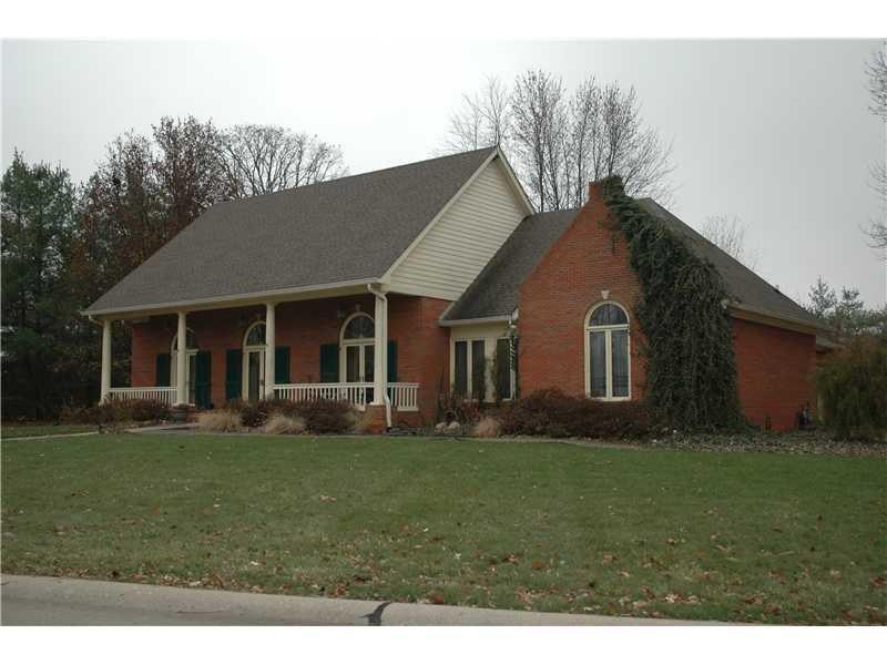 1967 Red Oak Dr, Franklin, IN 46131 - photo 1