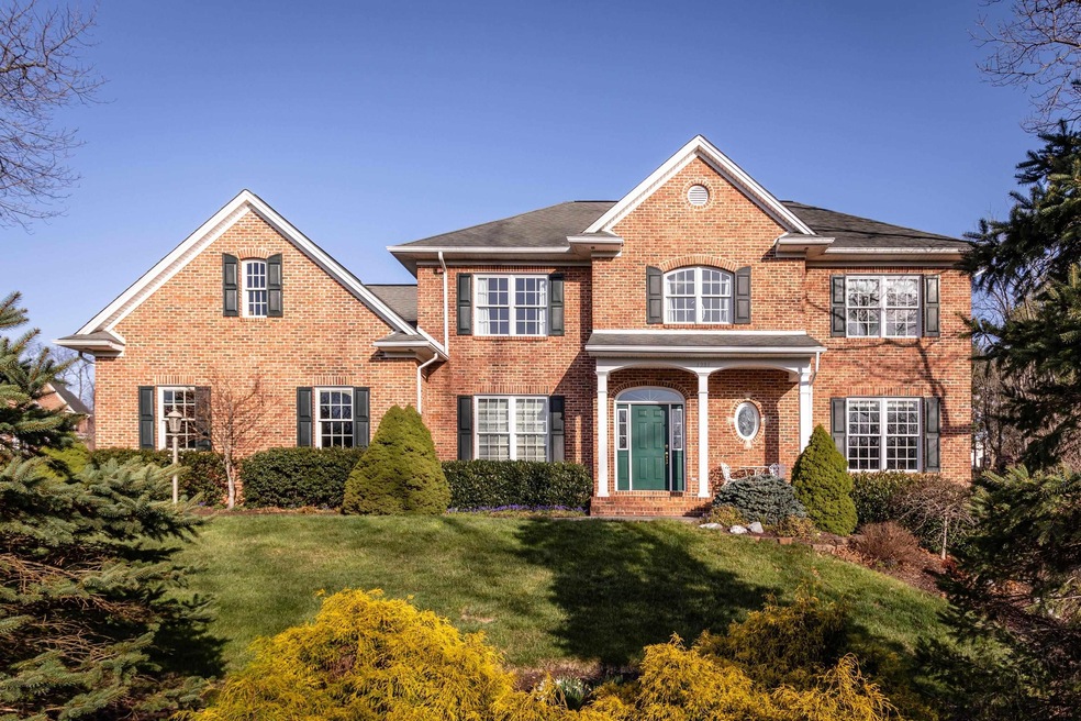 1281 Kentshire Dr, Harrisonburg, VA 22801 - photo 1