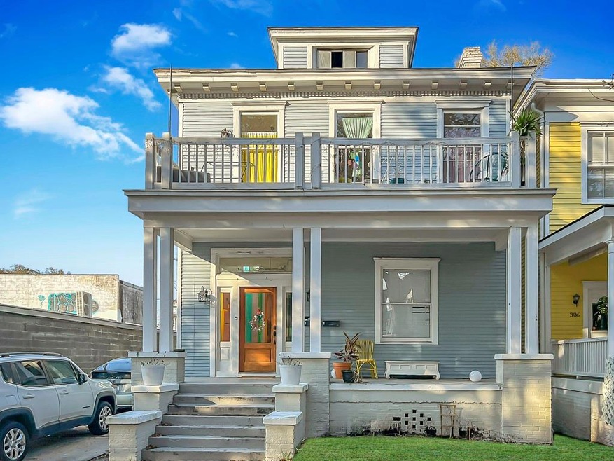 310 W 36th St, Savannah, GA 31401 - photo 1