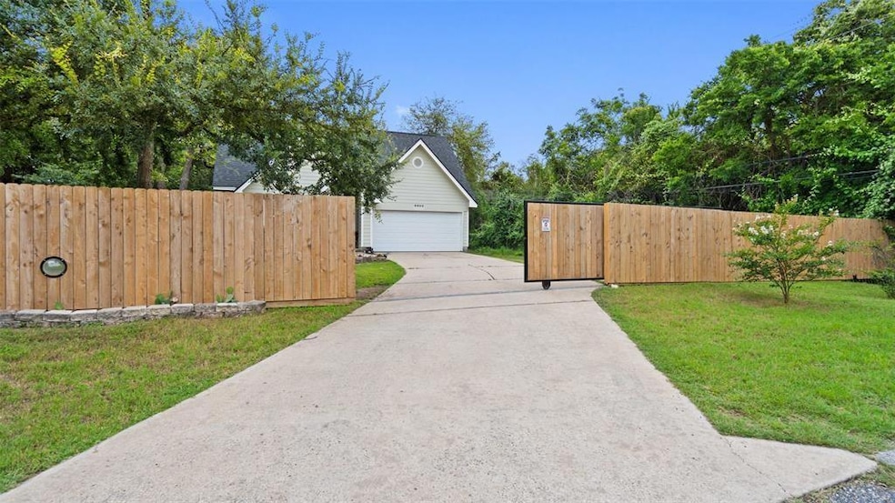 6800 Raccoon Run, Austin, TX 78736 - photo 1