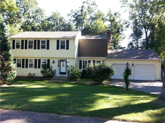 225 Knollwood Rd, Manchester, CT 06042 - photo 1