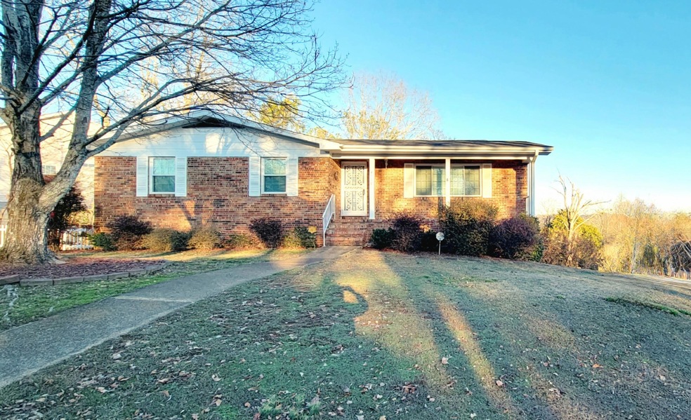 4330 Comet Trail, Hixson, TN 37343 - photo 1