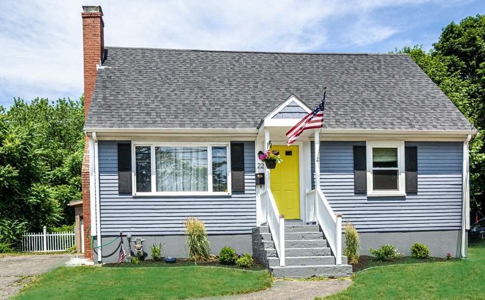 22 Nahant St, Wakefield, MA 01880 - photo 1