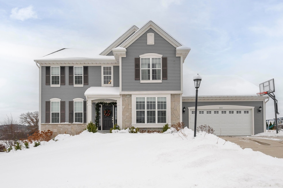 3513 Olde Howell Rd, Waukesha, WI 53188 - photo 1