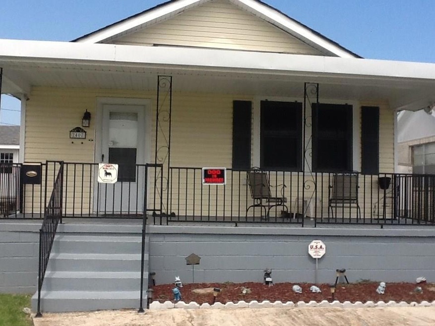 NICE CRUB APPEAL, EXPERIENCE OWNER'S PRIDE BEFORE ENTERING OR JUST RELAXING ON FRONT PORCH OR COOL COVERED REAR PATIO WHICH HAS FLOOD LIGHTS AND 2 CEILING FANS; FENCED REAR, 8 DUST-TO-DAWN LIGHTS & 8 MOTION LIGHTS AROUND PROPERTY.