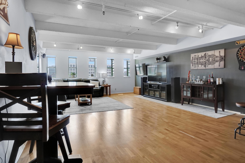 The Blatz Offices unit 916, Milwaukee, WI 53202 - photo 1