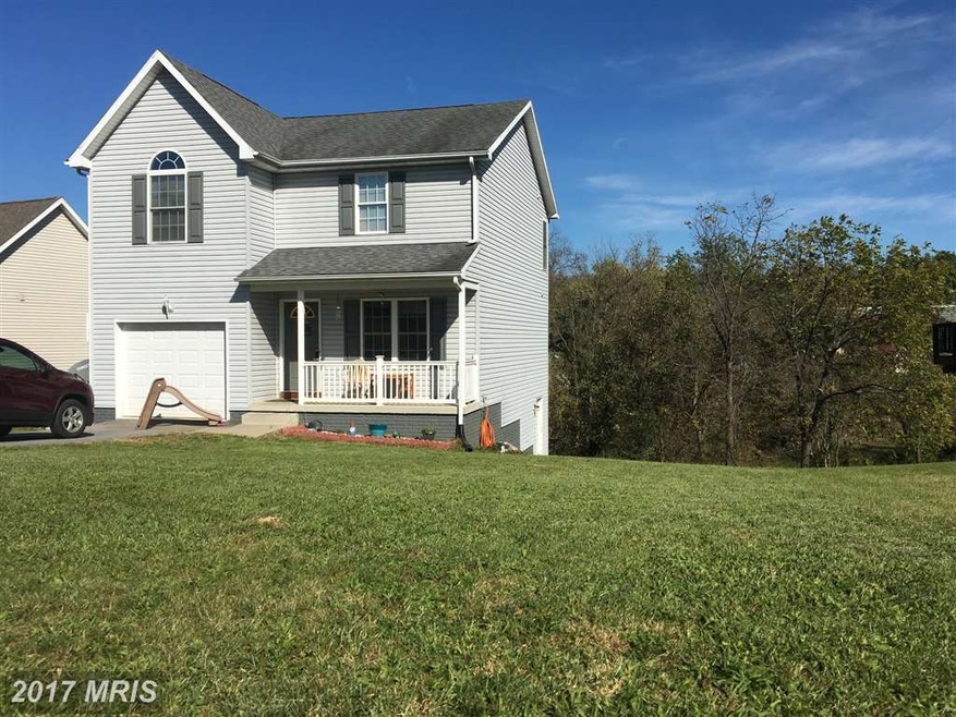 152 Mercedes Dr, Martinsburg, WV 25404 - photo 1