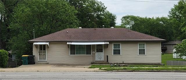 6723 Quivira Rd, Shawnee, KS 66216 - photo 1