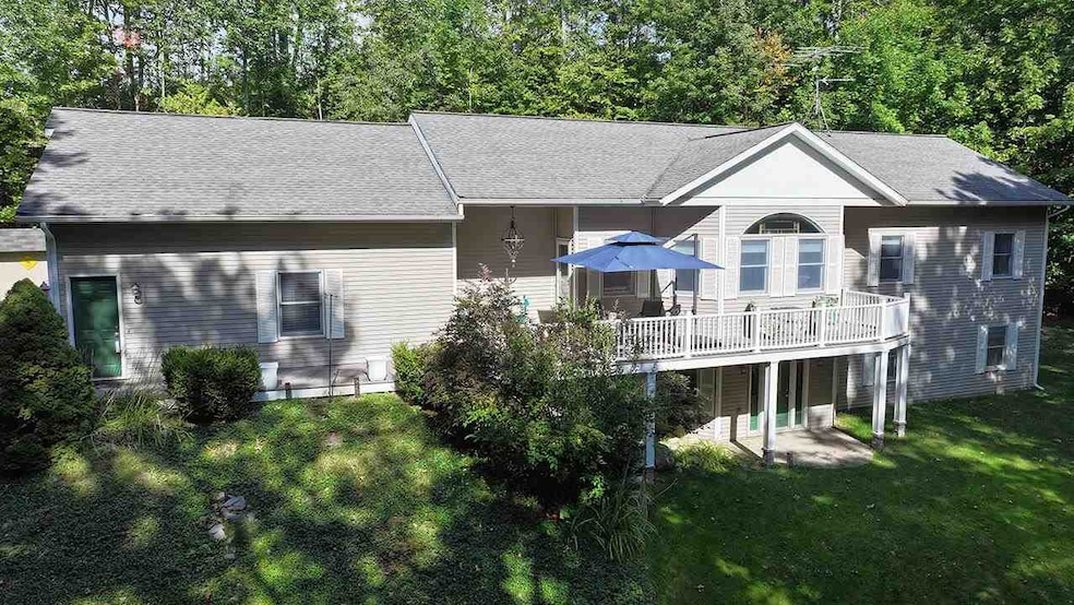 For Sale $589,900 • Co-Listing Agent